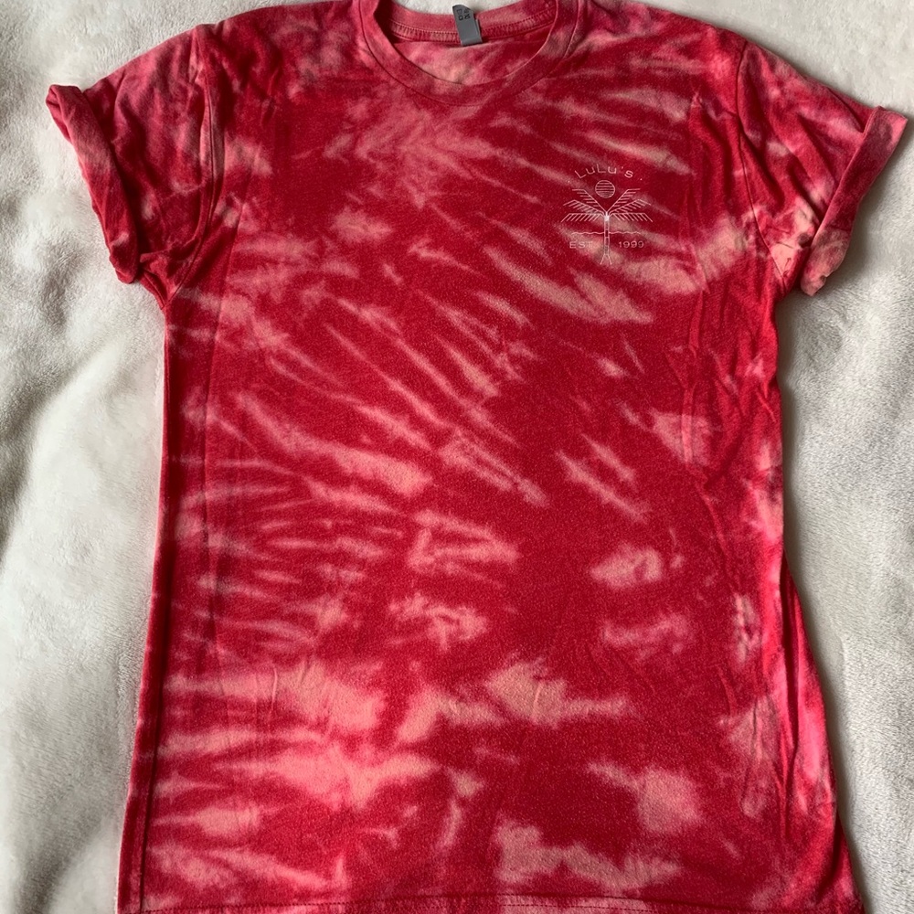 Lulu’s Tee - Picture 4 of 4